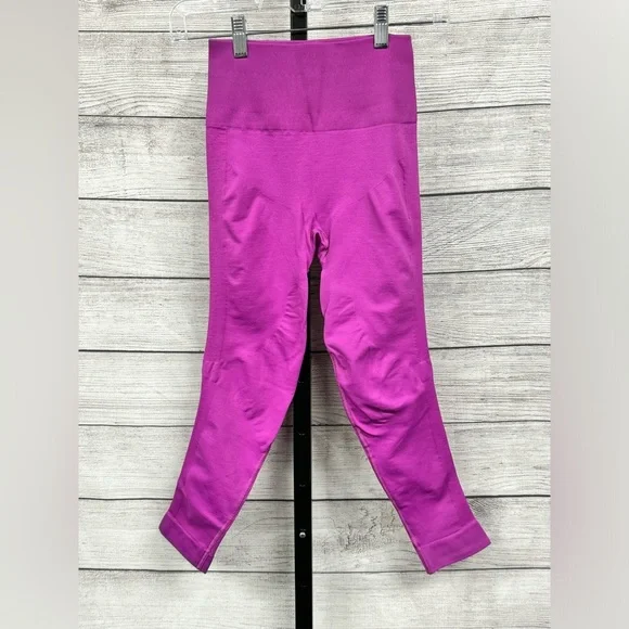 Lululemon Seamless High Rise Crop Leggings - Picture 5 of 7